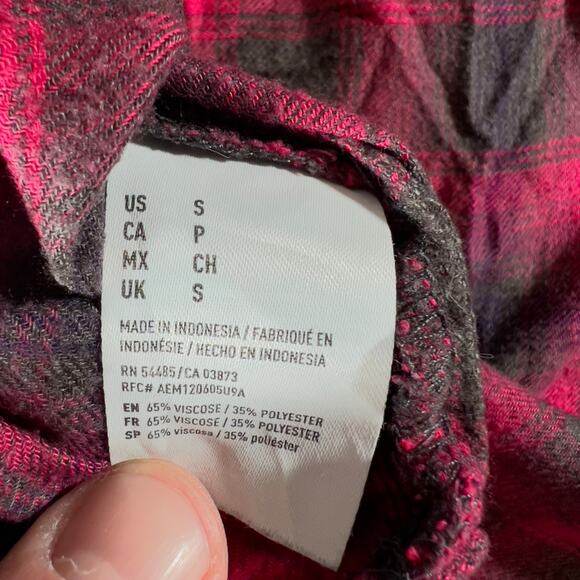 American Eagle Outfitters Button Flannel Shirt Woman S Boyfriend Fit Pink Black - Picture 5 of 15
